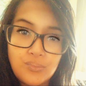 Meet your Posher, Chel